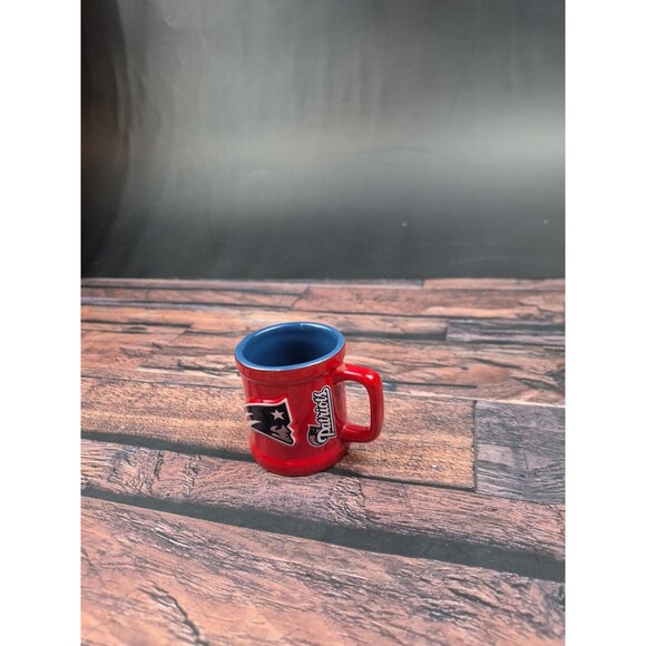 Vtg New England Patriots NFL Football 6.25" Beer Glass & Shot Glass Set Barware - Picture 10 of 13